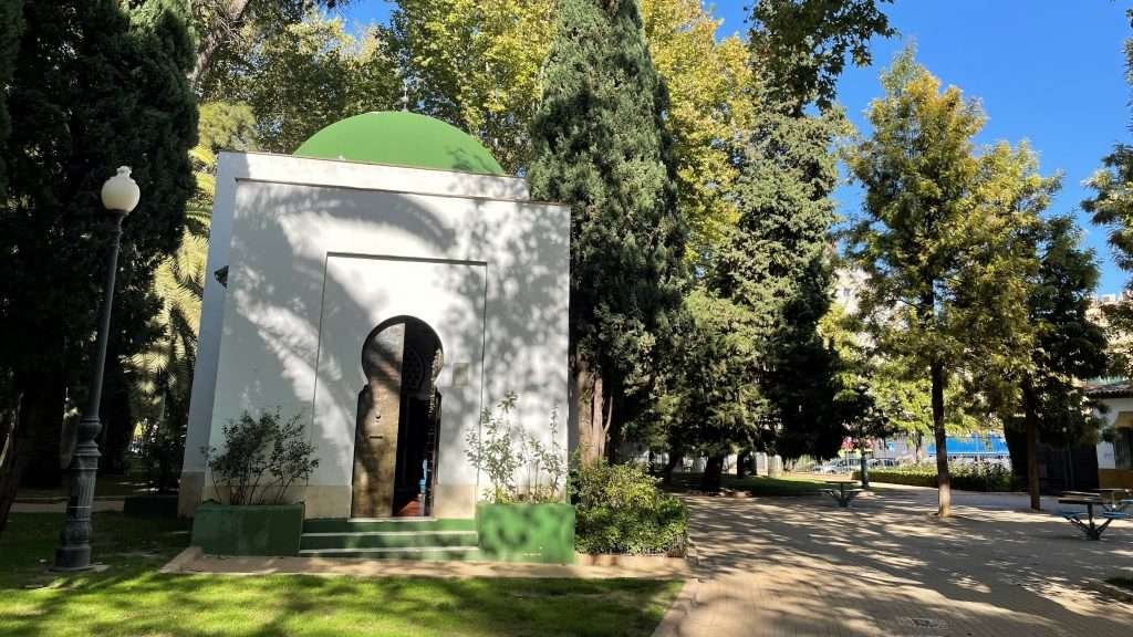 The hidden mosque